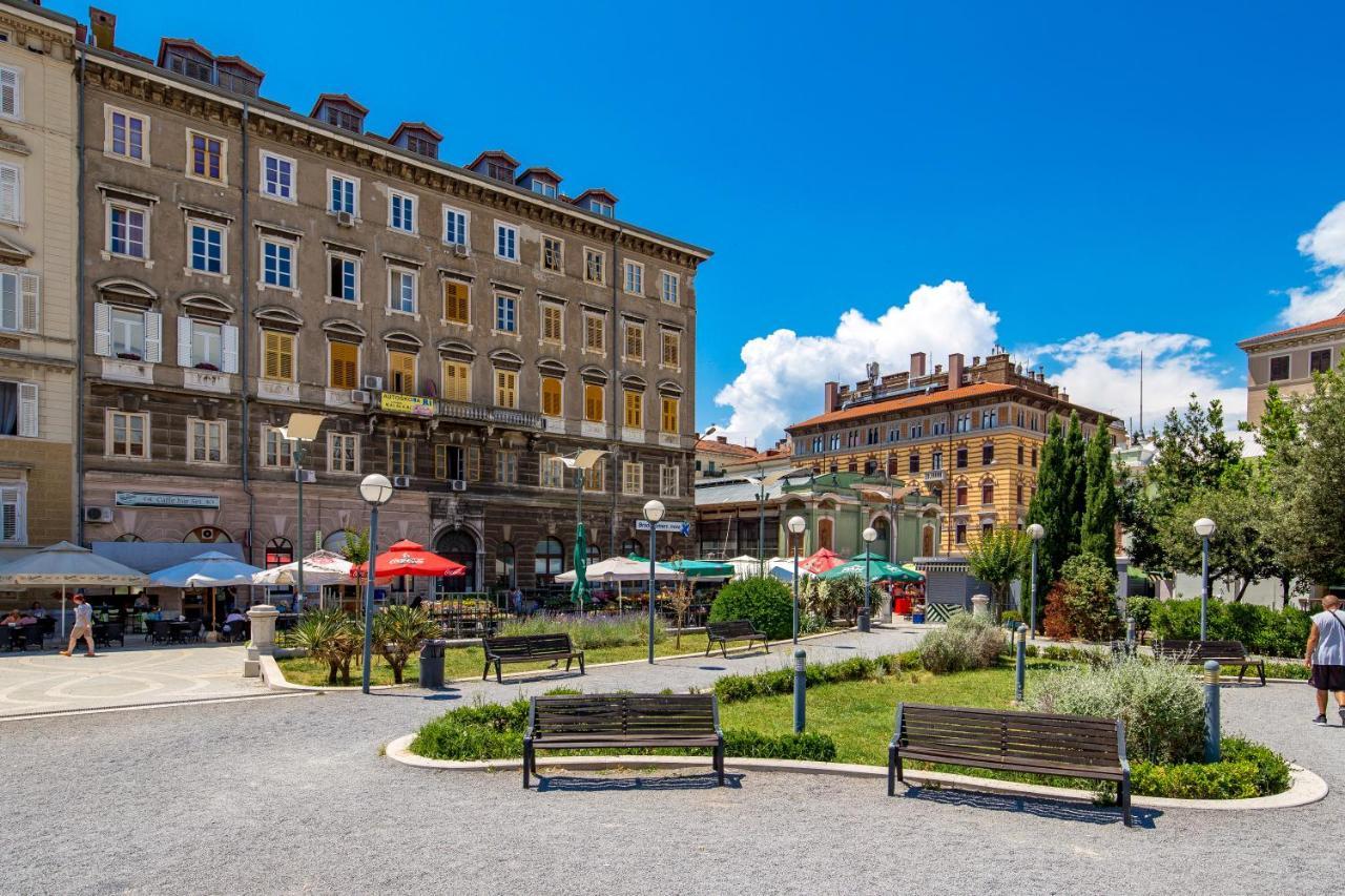 Rijeka With Love Center Buitenkant foto